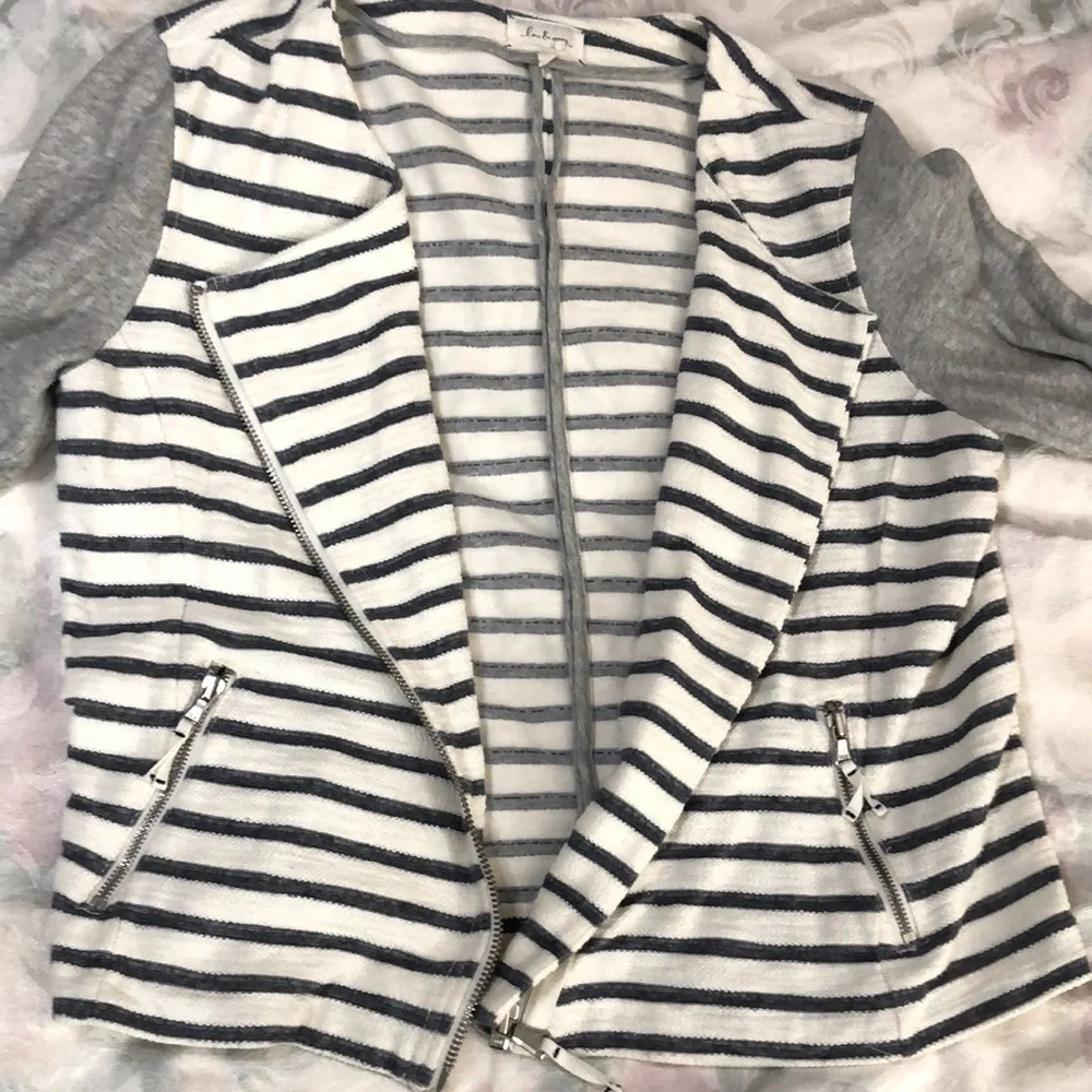 LOU & GREY Anthropologie Moto Jacket Grey & White Stripes Assymetrical Zip sz L - Picture 13 of 13